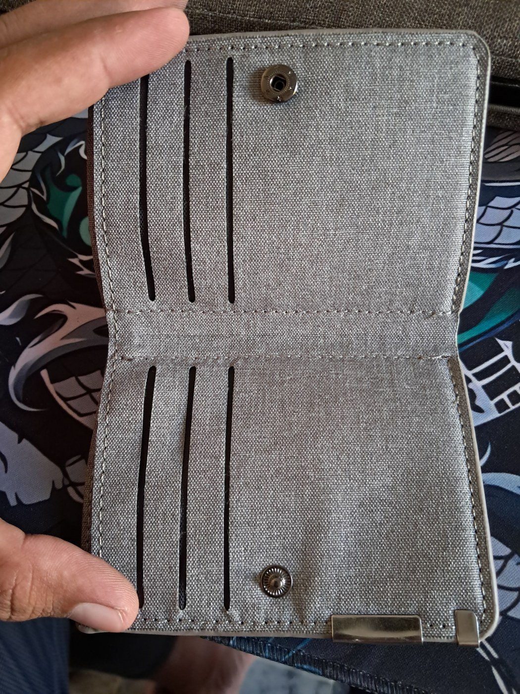 Grey Snap-Fastening Card Wallet - Image 2