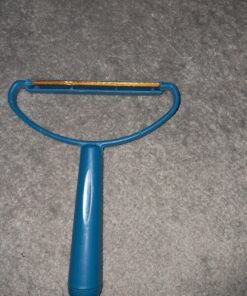 Blue and Yellow Manual Lint Scraper - Image 4